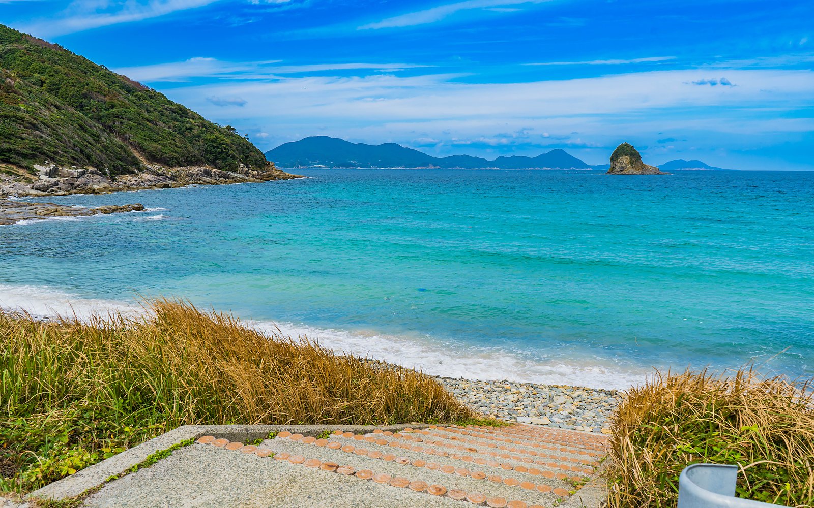 A quiet cove on Nakadorijima in the Goto Islands, the island the house stands on